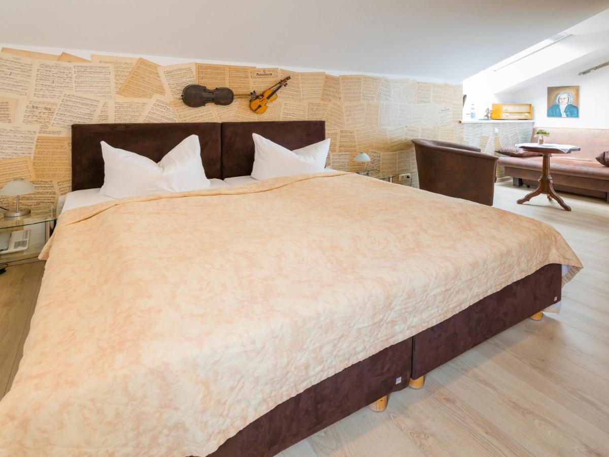 Hotel & Ferienwohnungen Bohlenblick Saalfeld Saale المظهر الخارجي الصورة