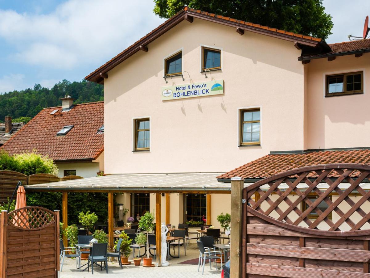 Hotel & Ferienwohnungen Bohlenblick Saalfeld Saale المظهر الخارجي الصورة