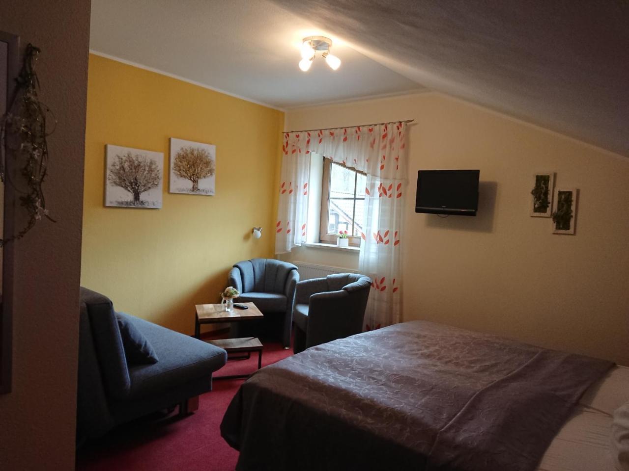 Hotel & Ferienwohnungen Bohlenblick Saalfeld Saale المظهر الخارجي الصورة