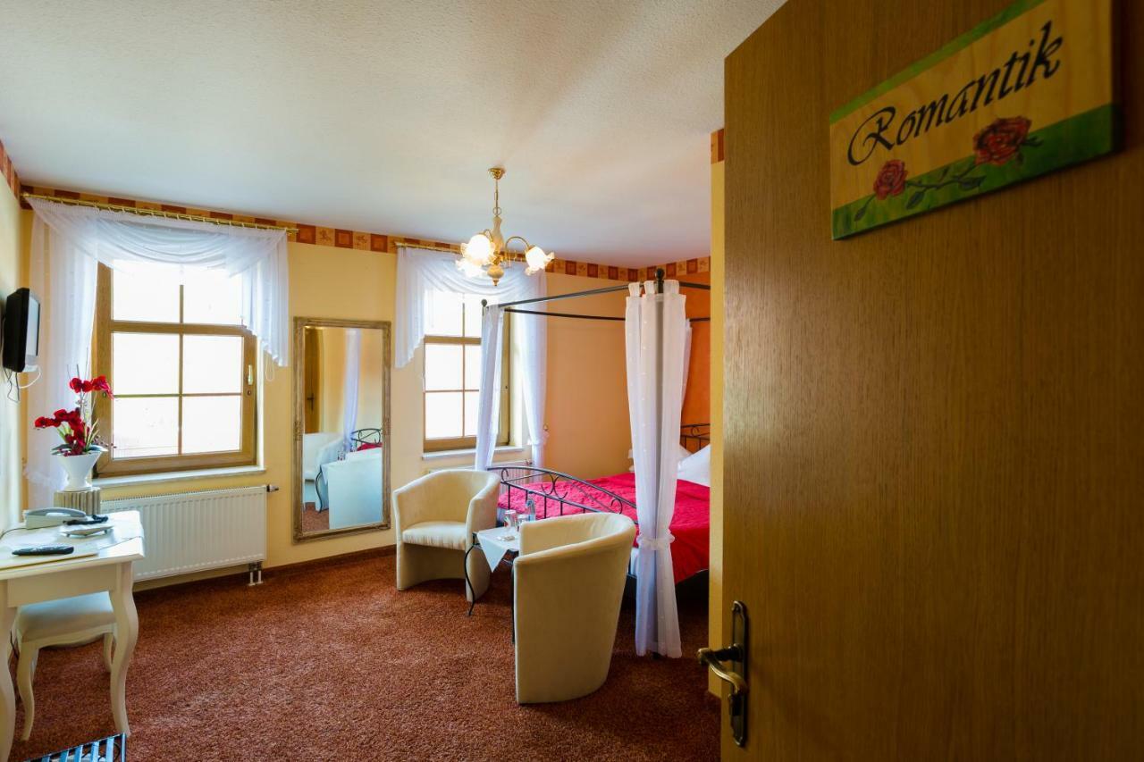 Hotel & Ferienwohnungen Bohlenblick Saalfeld Saale المظهر الخارجي الصورة